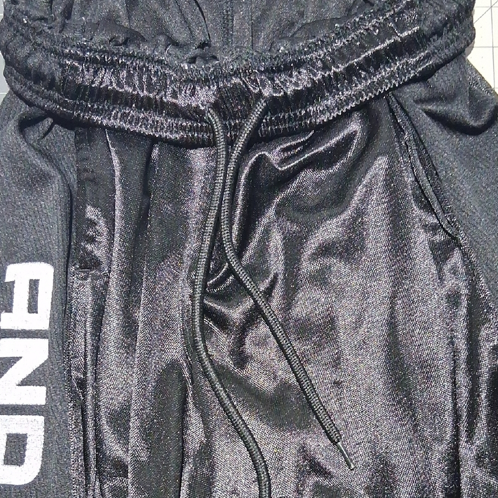 AND1 boys Black Athletic Shorts - Picture 4 of 8